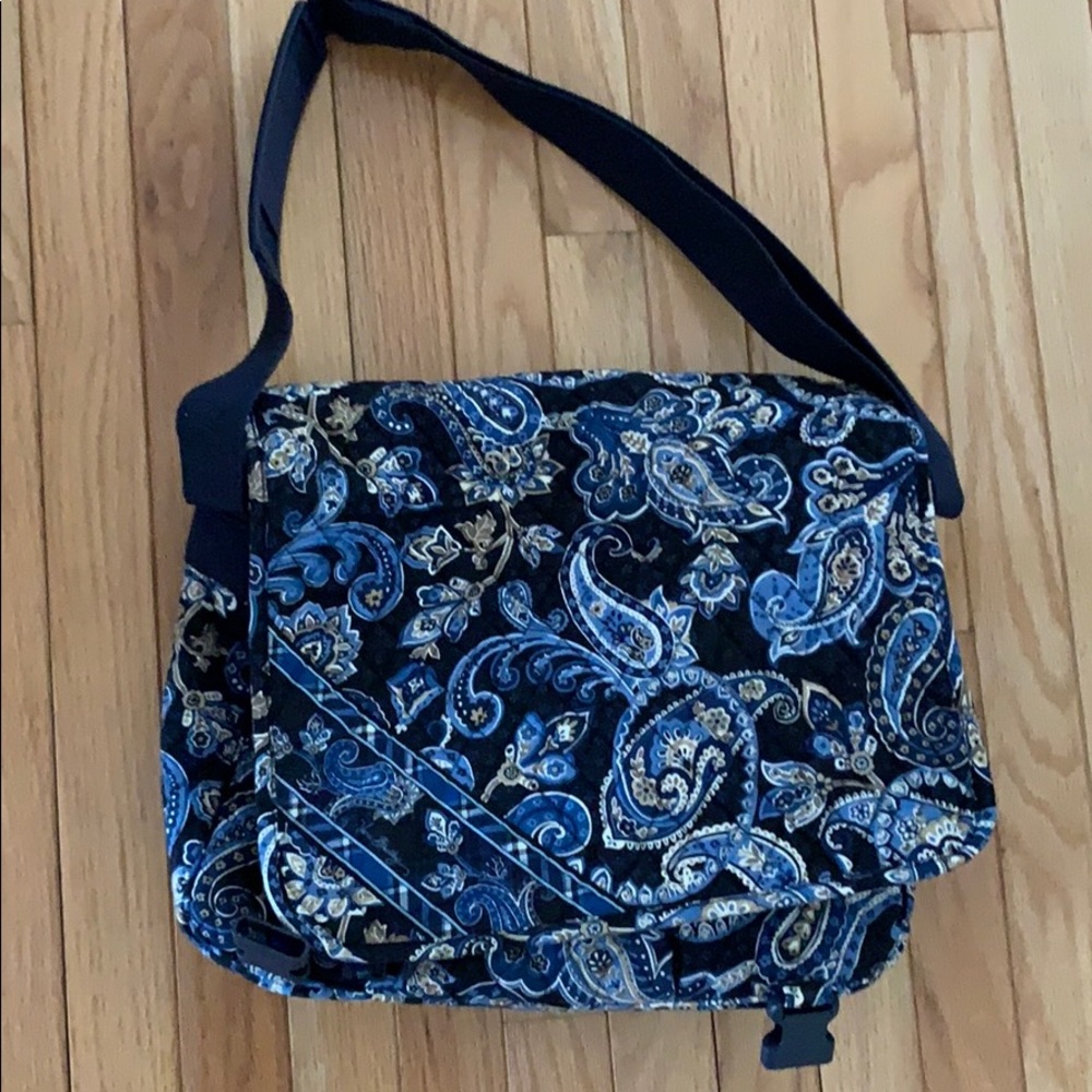 Vera Bradley computer bag. Blue Paisley.